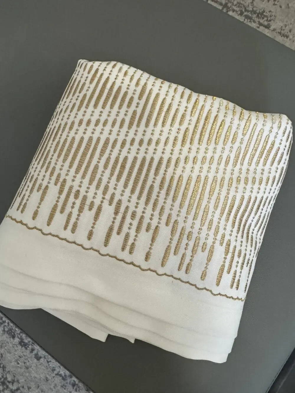 White Gold Silver Tablecloth Elegant excellent condition from Greens